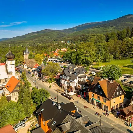 Hotelove Z Biokominkiem Na Skale * Karpacz