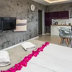 Apartamenty Hotelove Z Biokominkiem Na Skale Apartment
