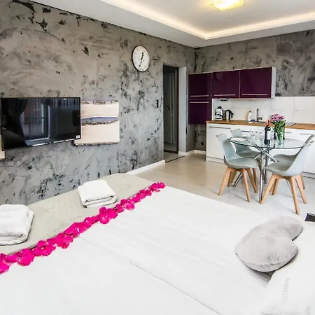 Apartamenty Hotelove Z Biokominkiem Na Skale Apartment Karpacz